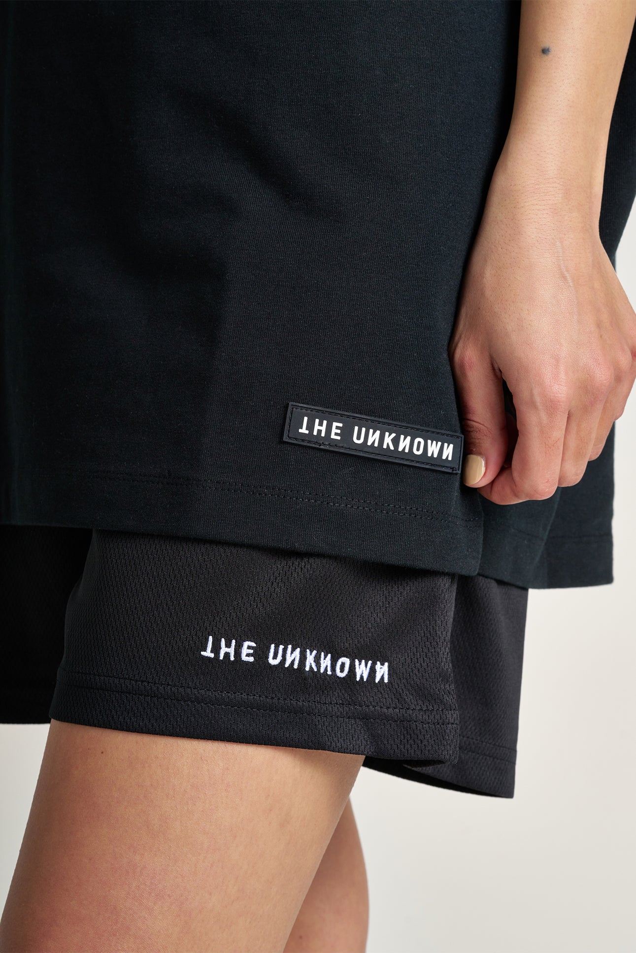 'ORIGINALS' MESH SHORTS - BLACK