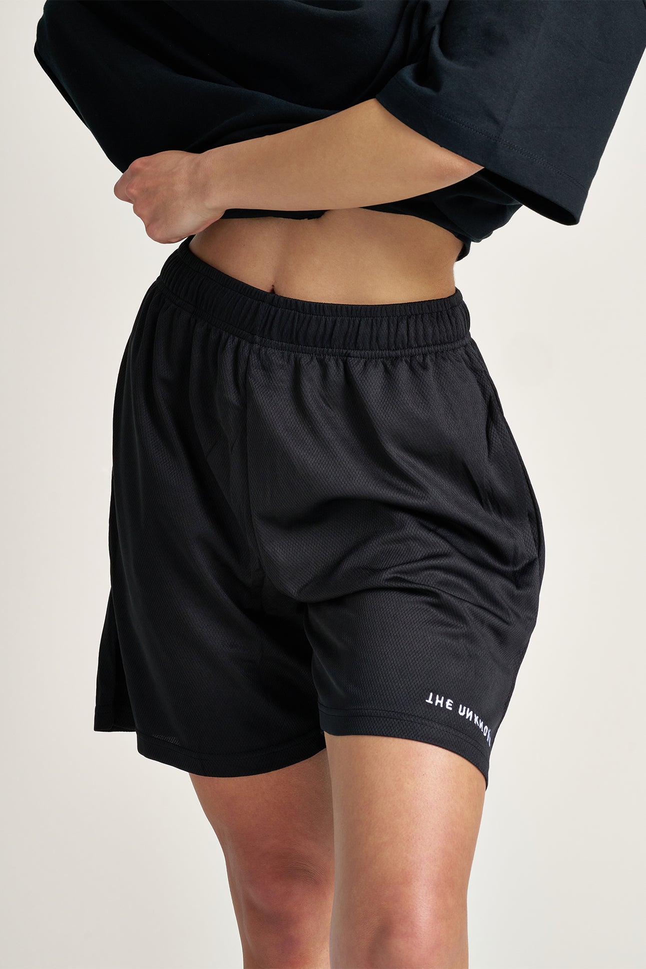 'ORIGINALS' MESH SHORTS - BLACK