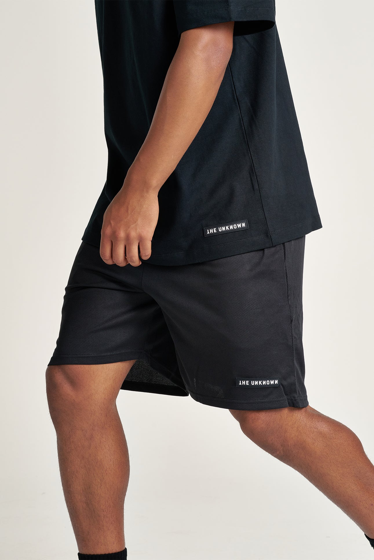 'ORIGINALS' MESH SHORTS - BLACK